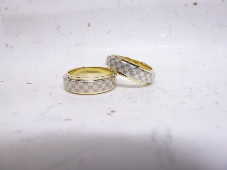 14032301　寄金細工の結婚指輪＿Ｚ002.JPG